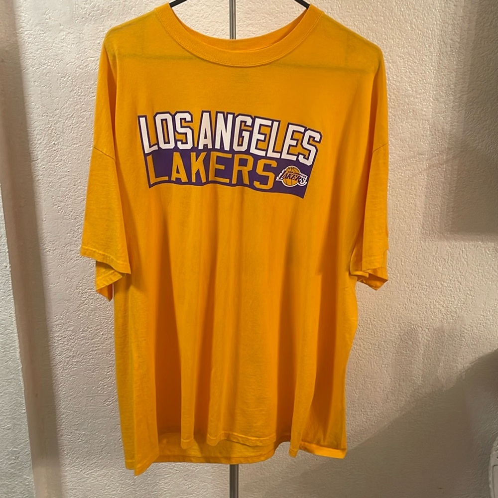 Lakers shirt